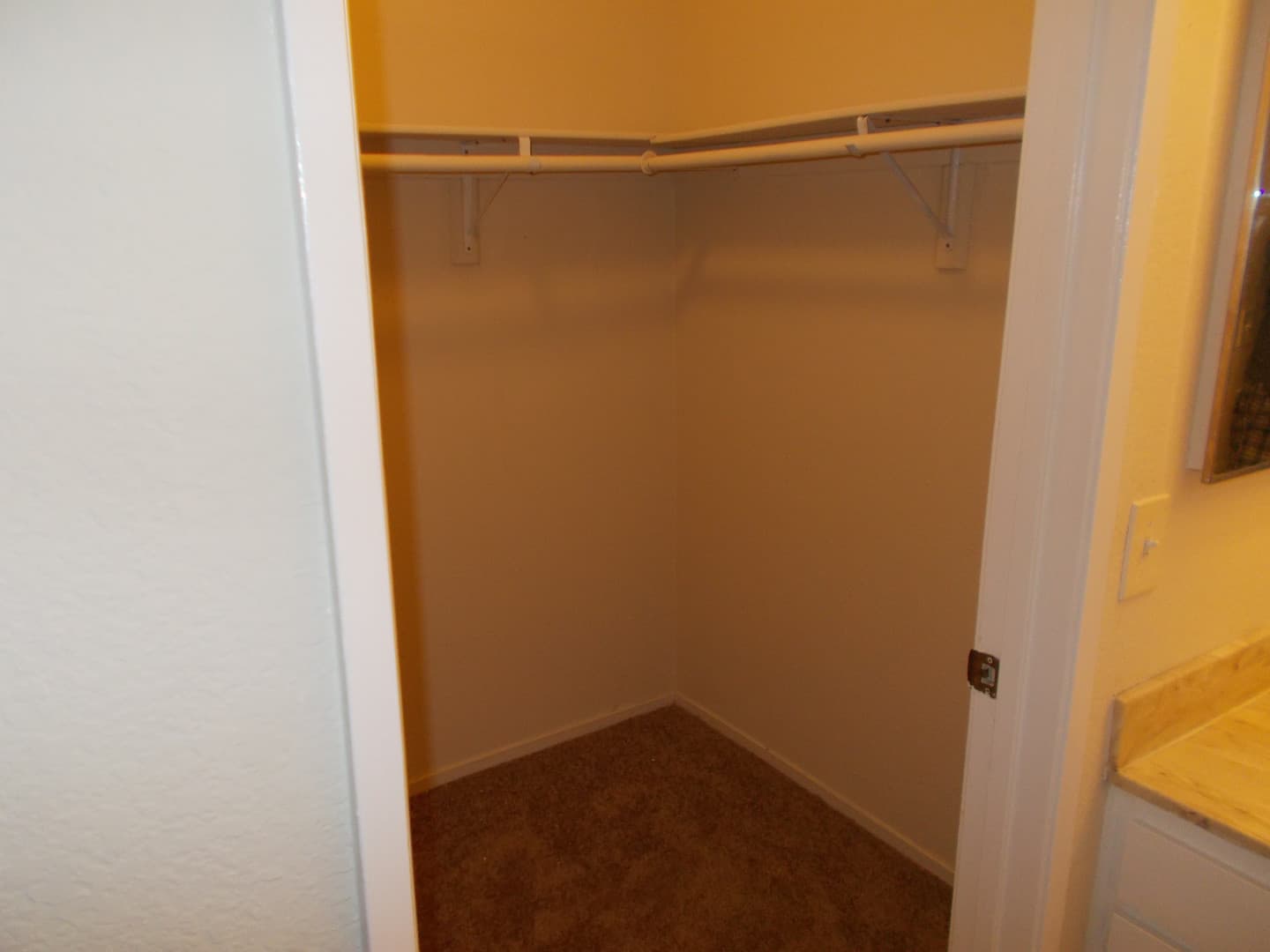 Canoga Park Apartment: 7255 Independence Ave