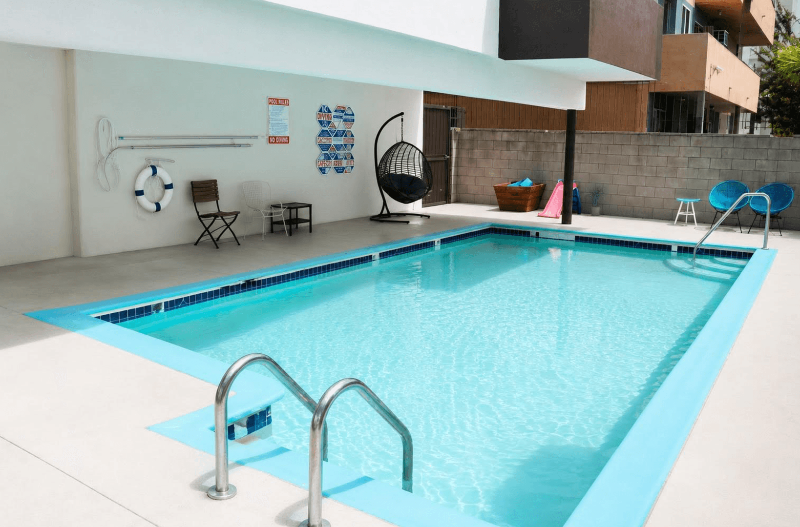 Los Angeles Apartment: 433 S. Hobart Blvd.