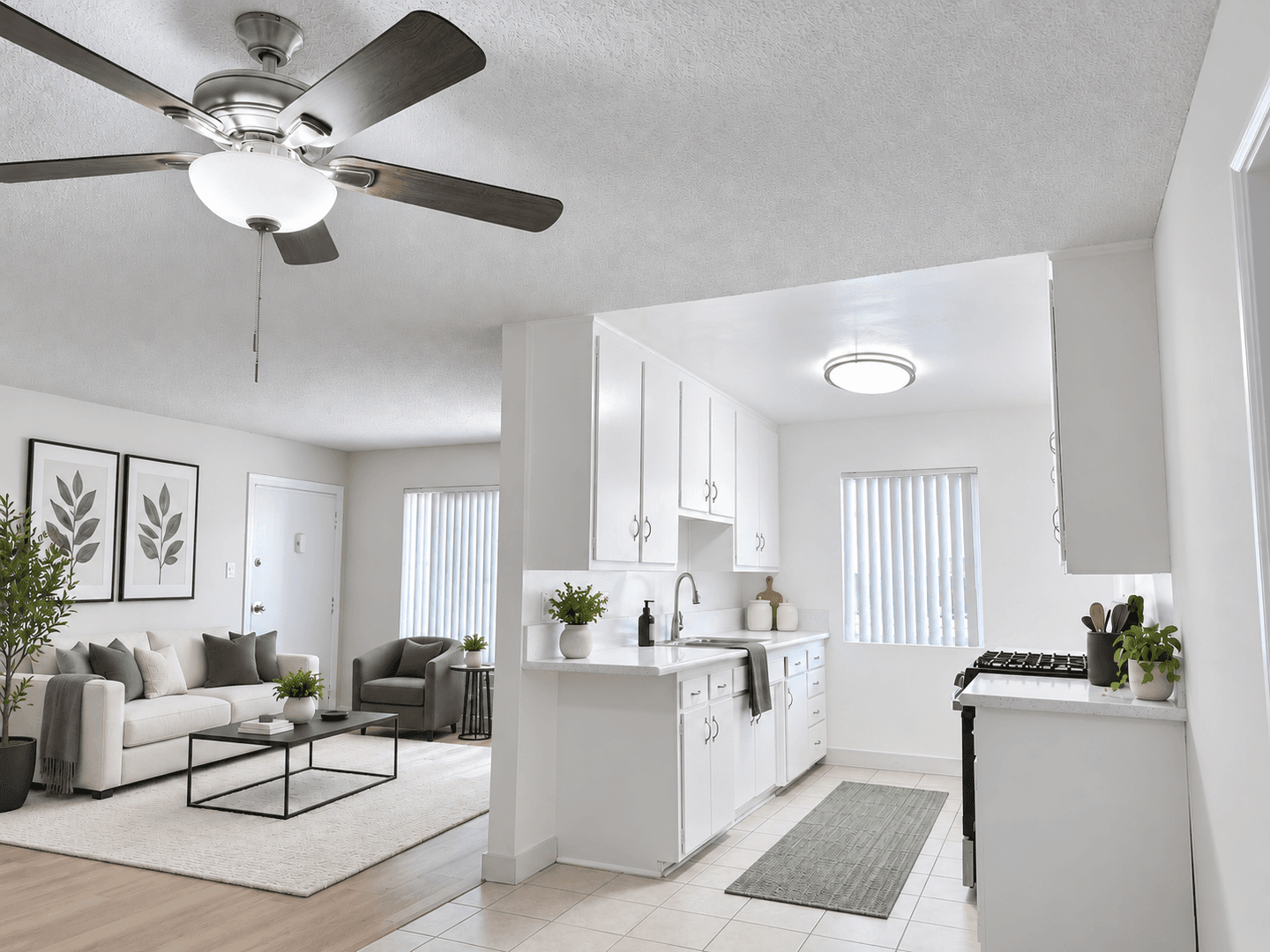 Van Nuys Apartment: 13947 Oxnard Street