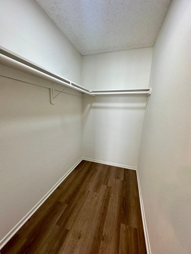 Northridge Apartment: 17841 Lassen Street