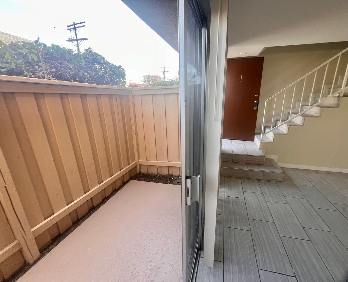 North Hills Apartment: 8533 Columbus Ave.