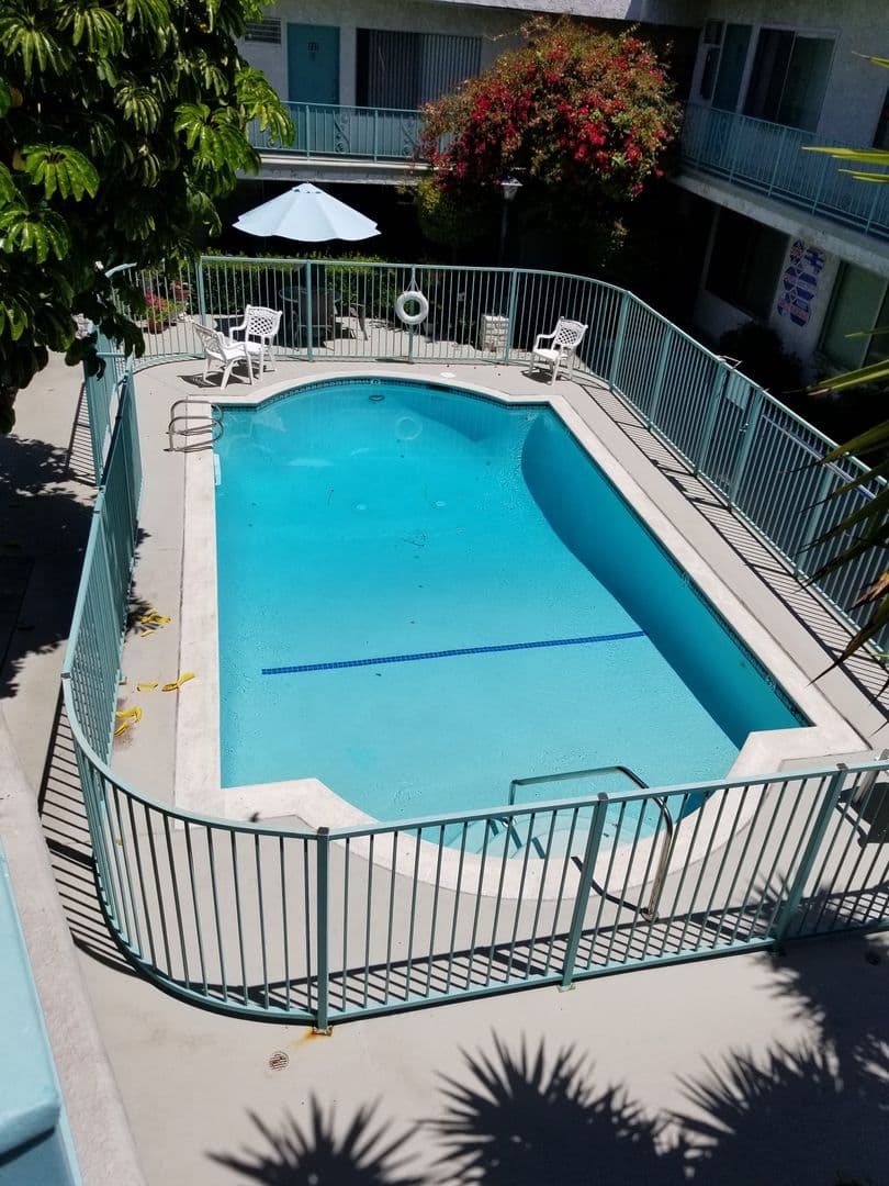 Woodland Hills Apartment: 5480 Quakertown Ave