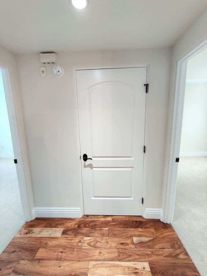 Studio City Apartment: 4350 Vantage Avenue