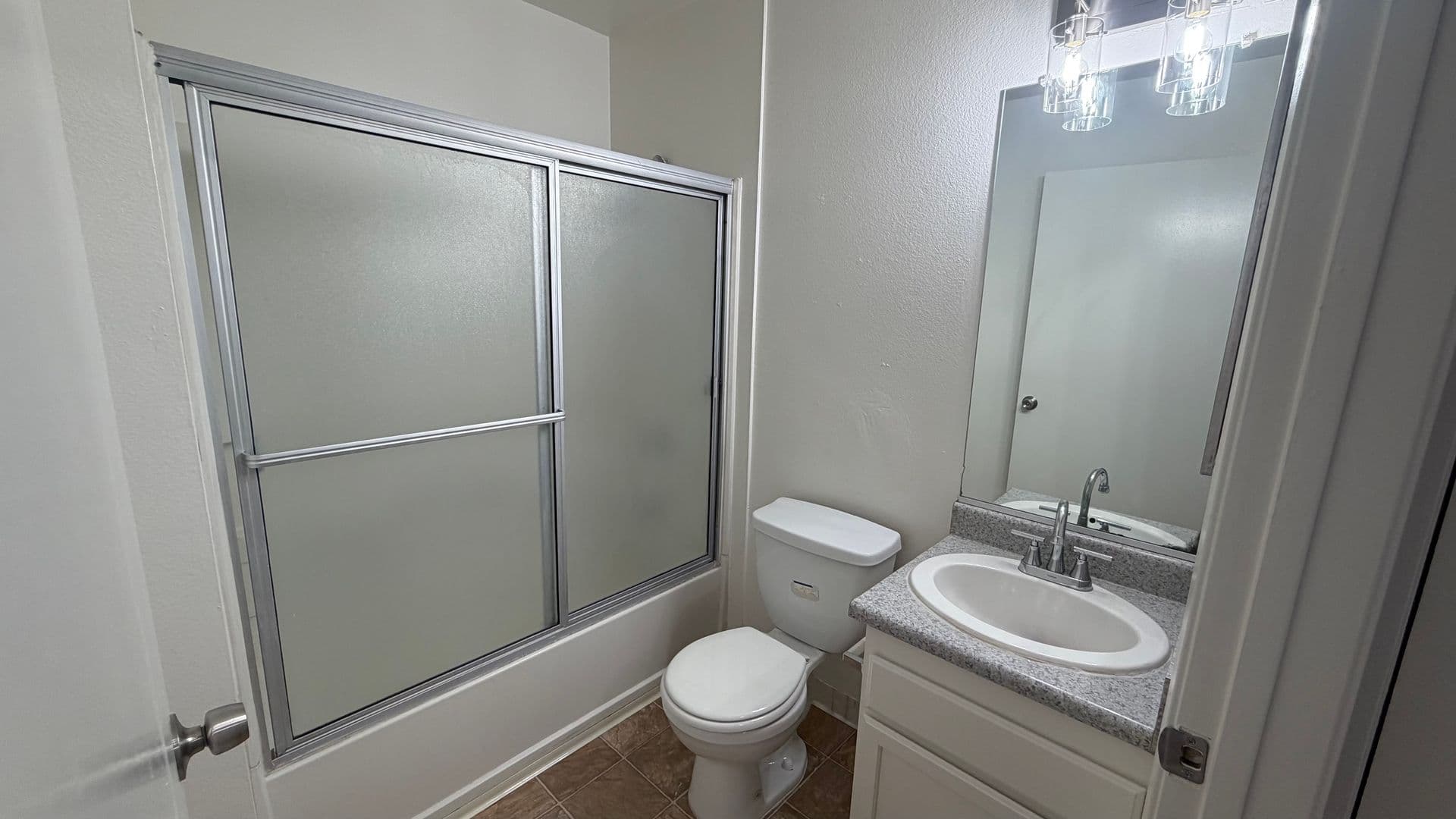 North Hollywood Apartment: 5640 Farmdale Ave