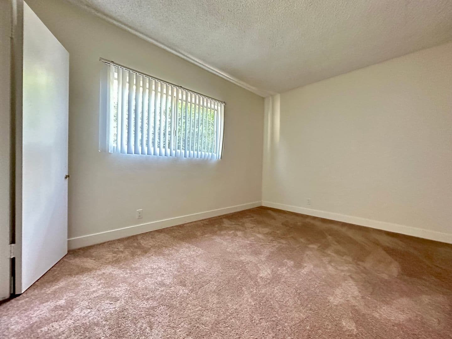 Sherman Oaks Apartment: 14320 Addison St.