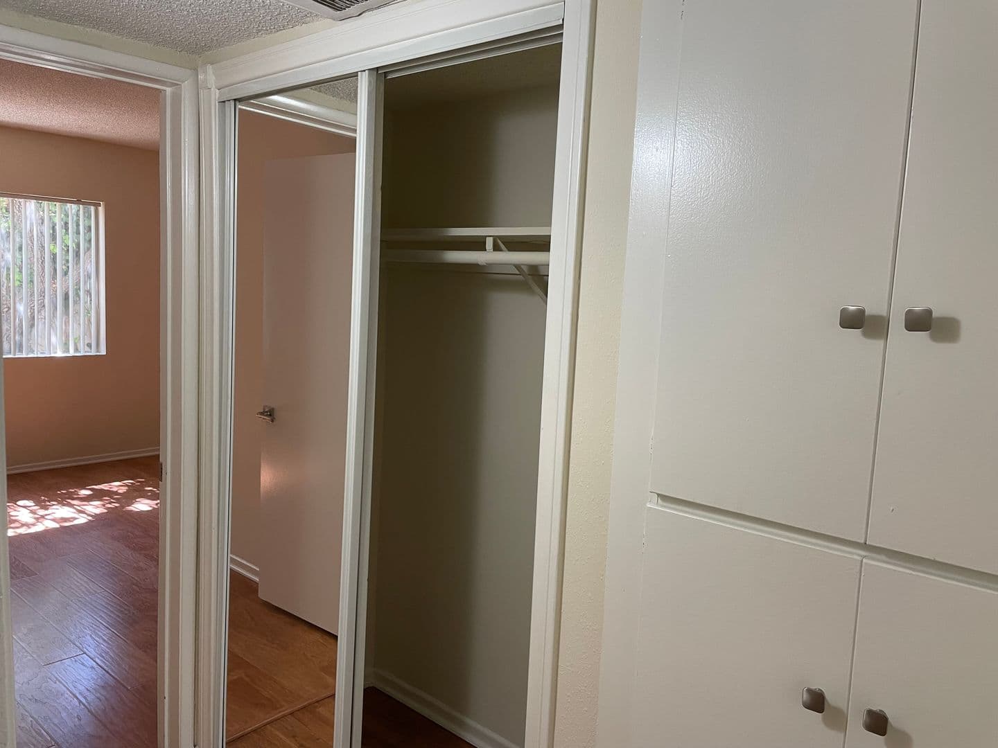 Sherman Oaks Apartment: 14400 Addison St.