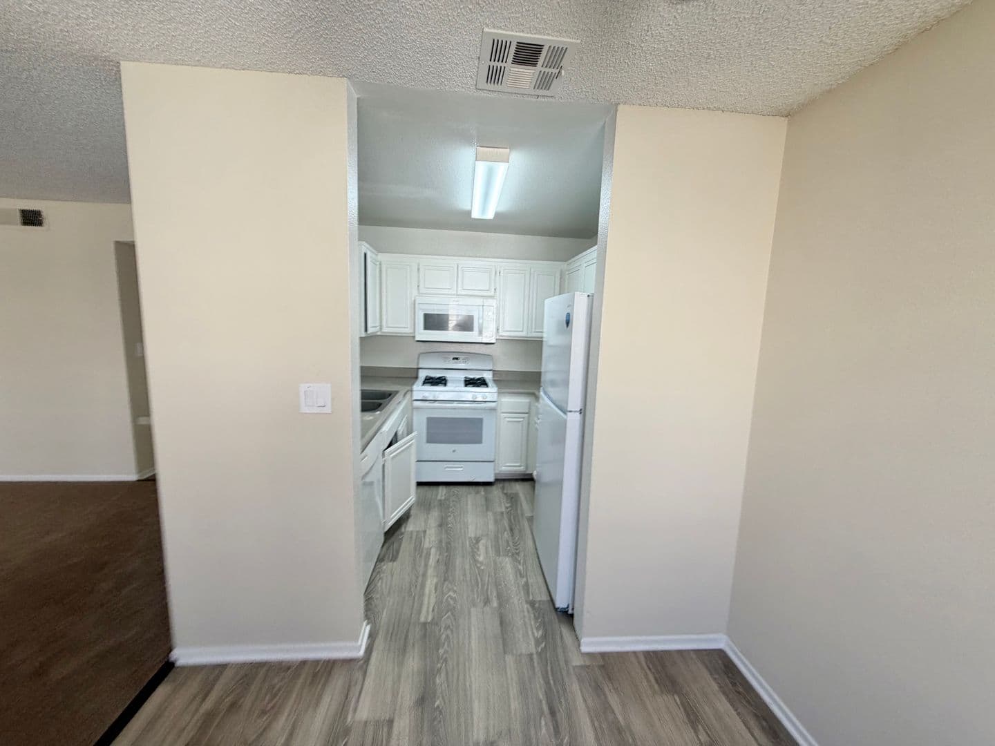 Canoga Park Apartment: 7020  Remmet Ave.