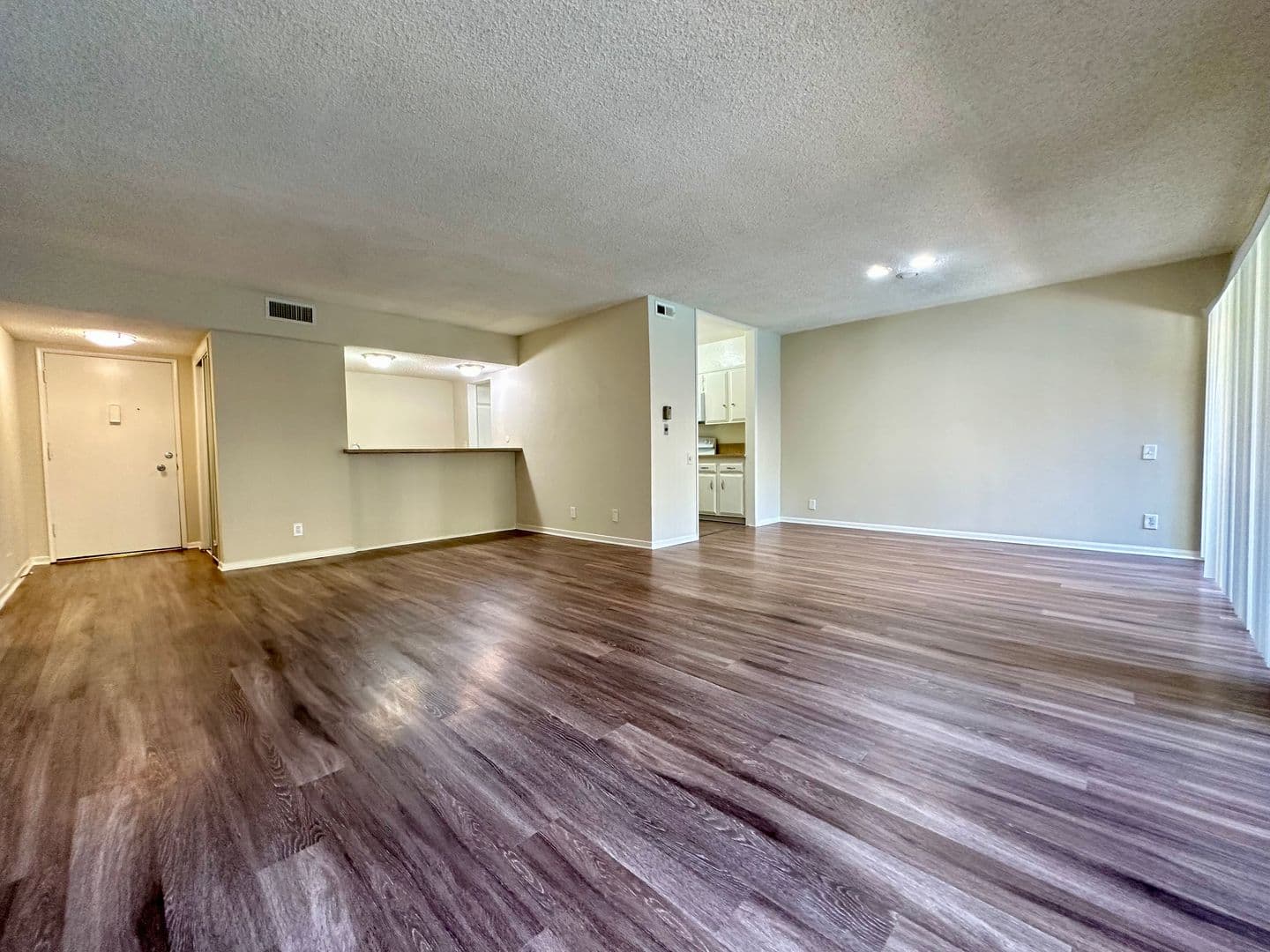 Sherman Oaks Apartment: 14400 Addison St.