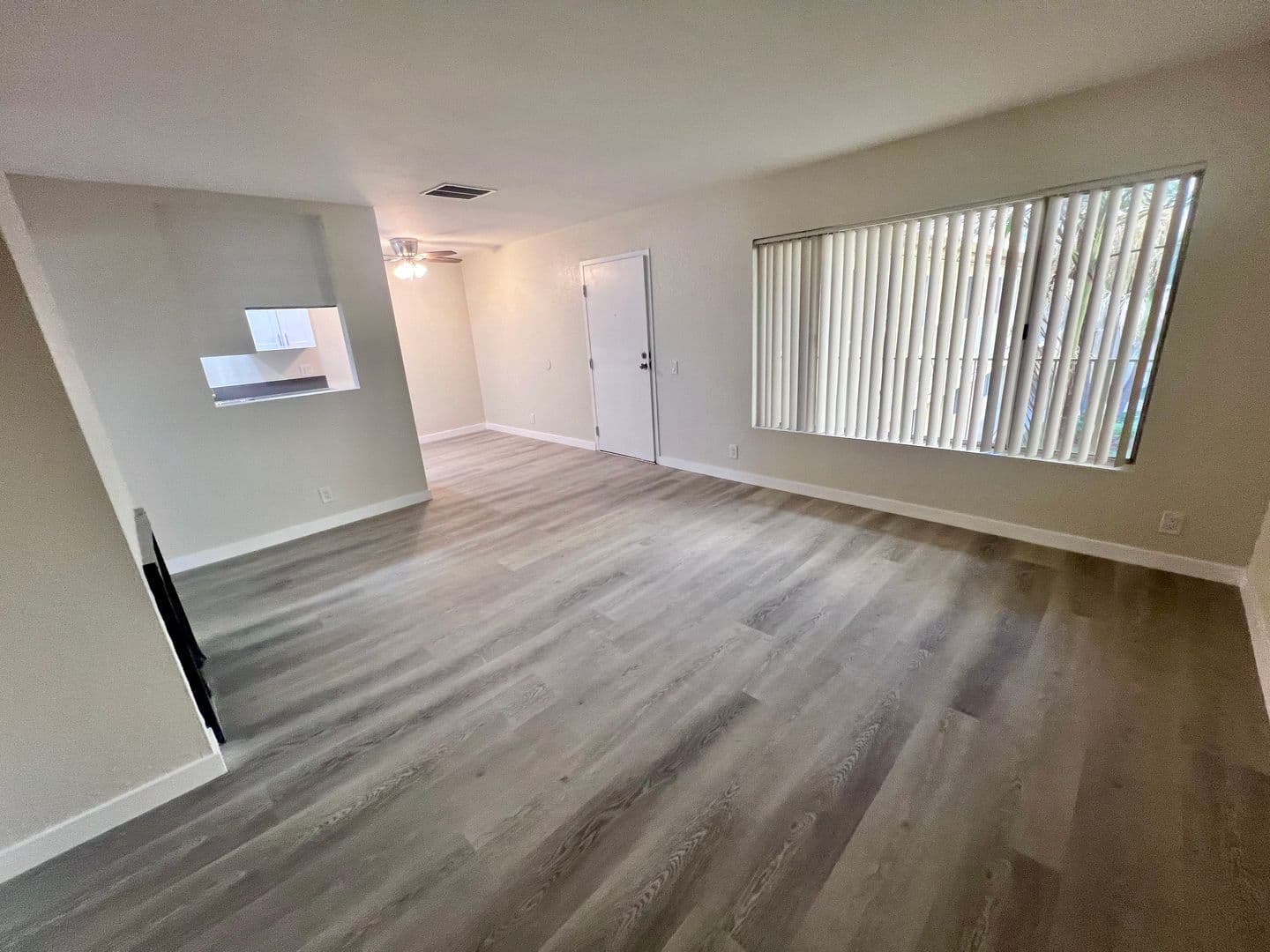 Sylmar Apartment: 13990 Astoria St.