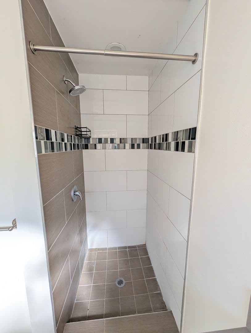 Sherman Oaks Apartment: 13535 Moorpark Street