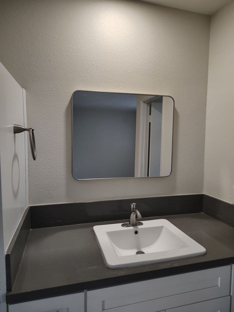 Van Nuys Apartment: 7057 Haskell Ave.