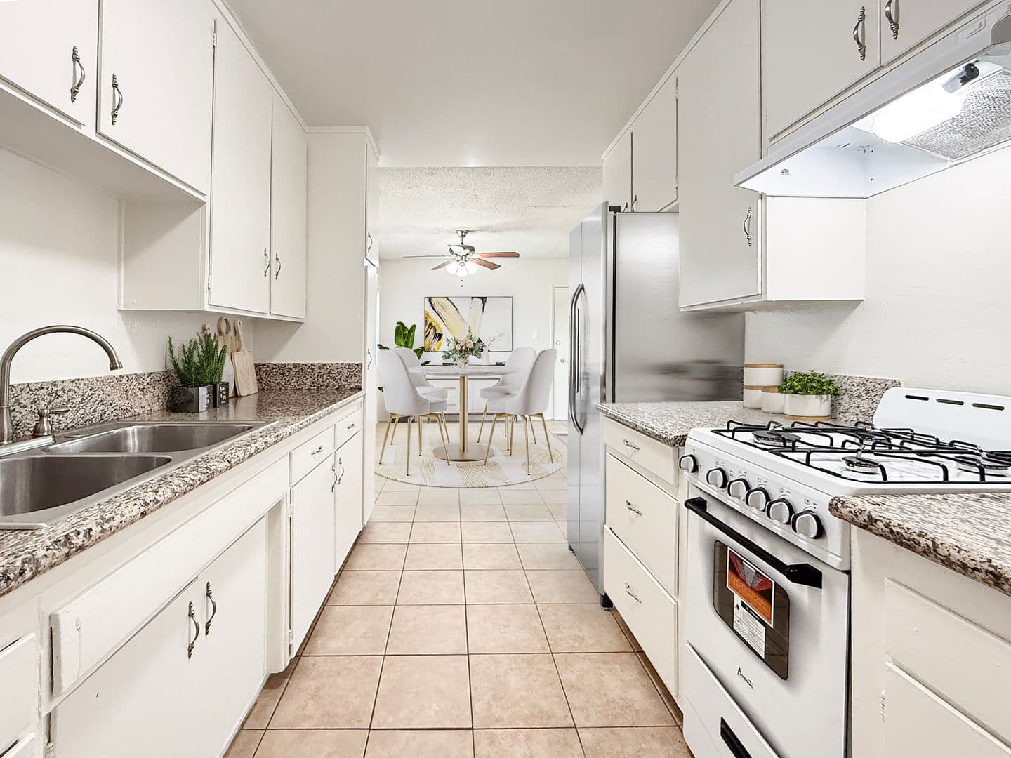 No. Hollywood Apartment: 7616 Fulton Avenue