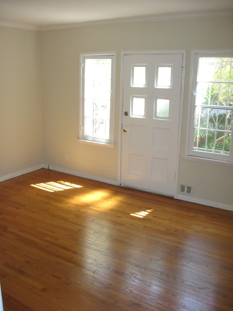 Los Angeles Apartment: 7000-7008 Beverly Blvd & 187-189 Sycamore