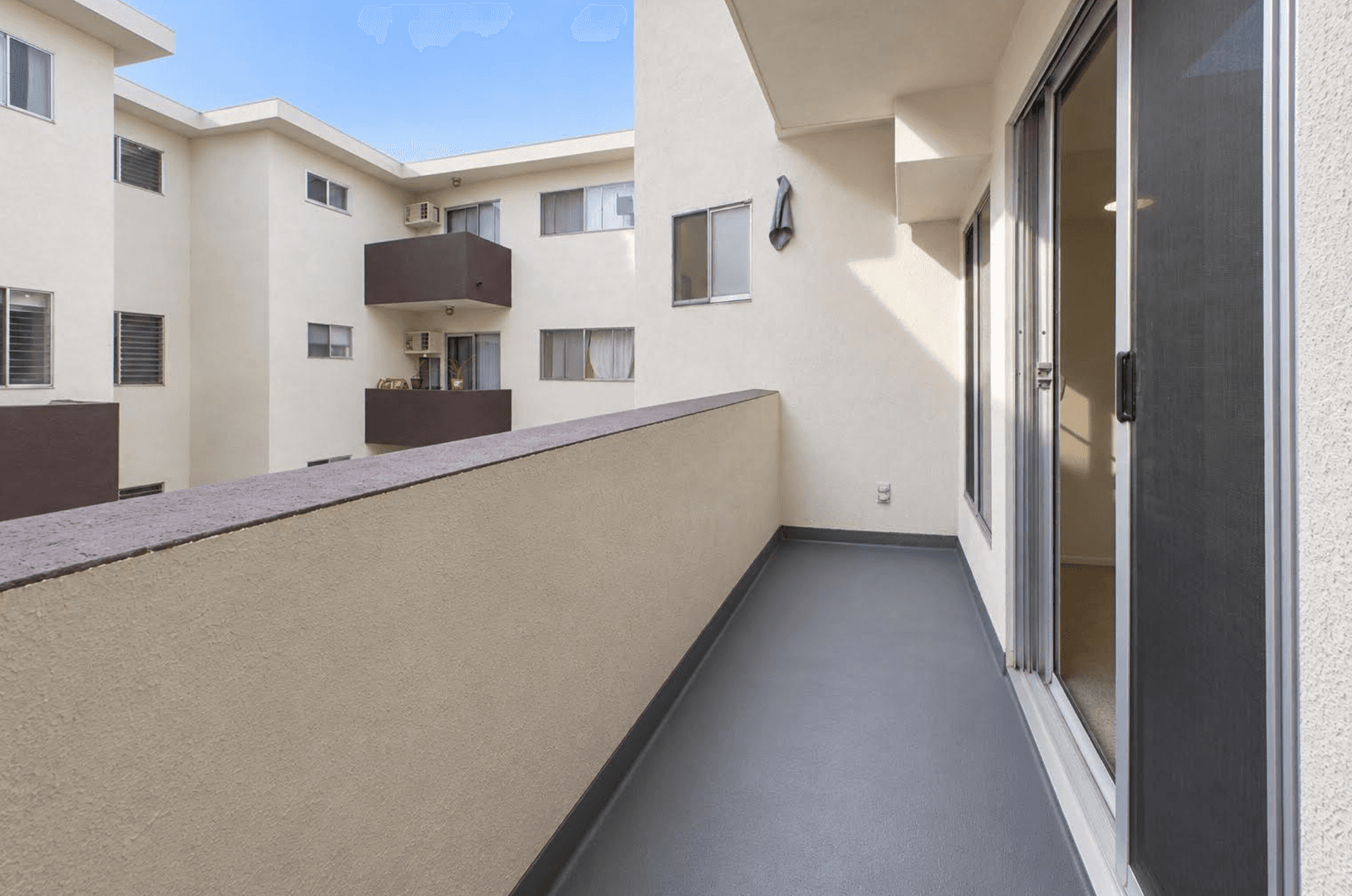 Los Angeles Apartment: 433 S. Hobart Blvd.