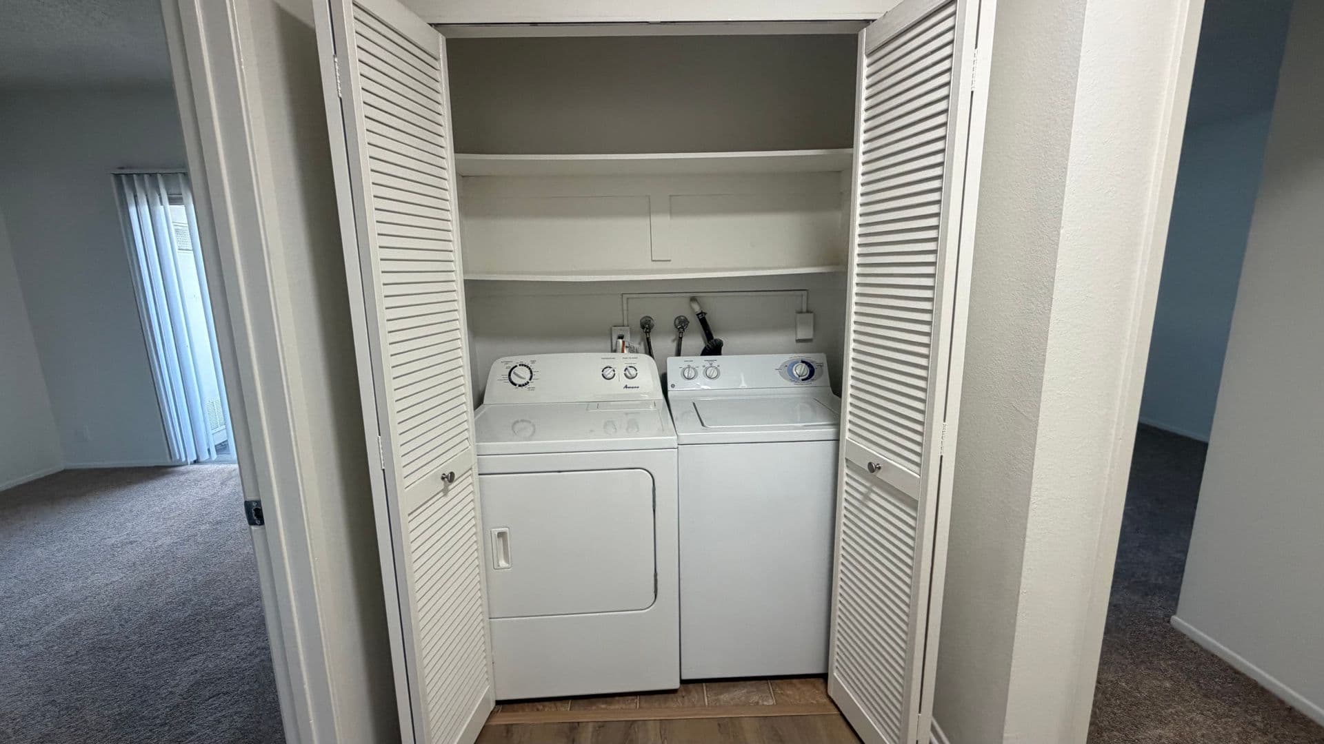 North Hollywood Apartment: 5640 Farmdale Ave