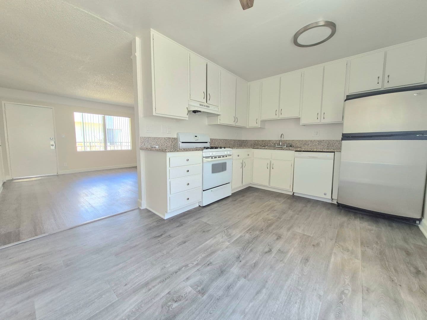 Northridge Apartment: 17841 Lassen Street