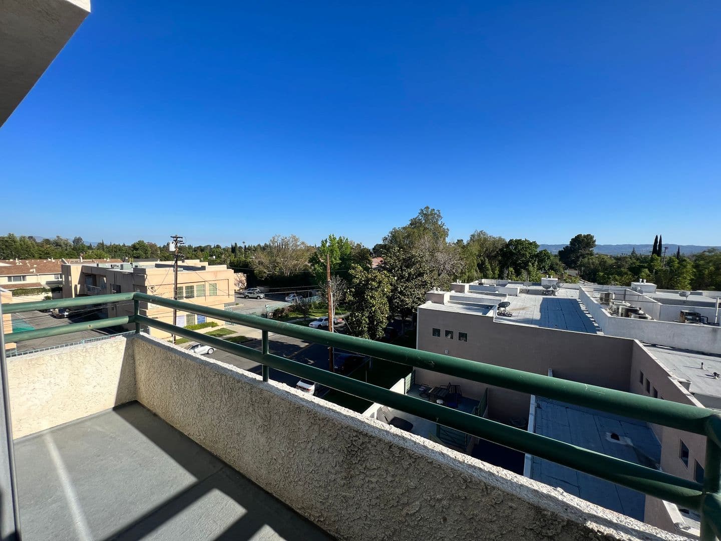 Northridge Apartment: 17710 Lassen Street