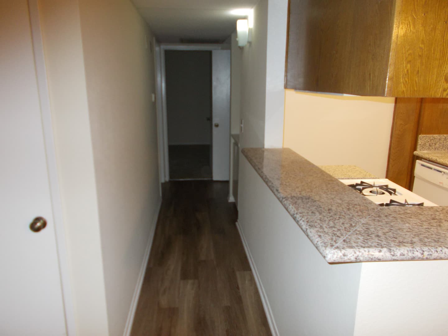 Canoga Park Apartment: 7255 Independence Ave