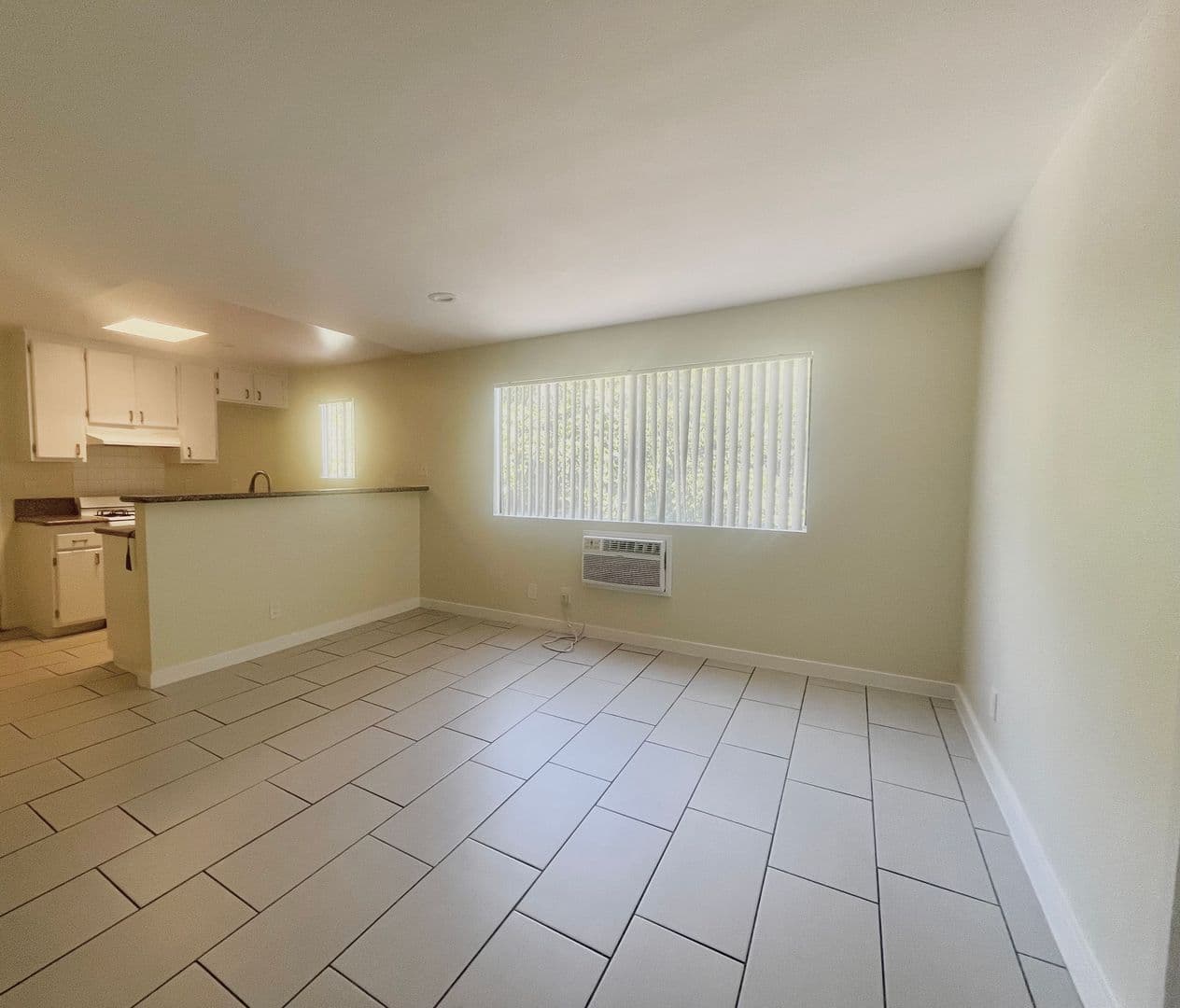 Pacoima Apartment: 10800 Glenoaks Blvd.