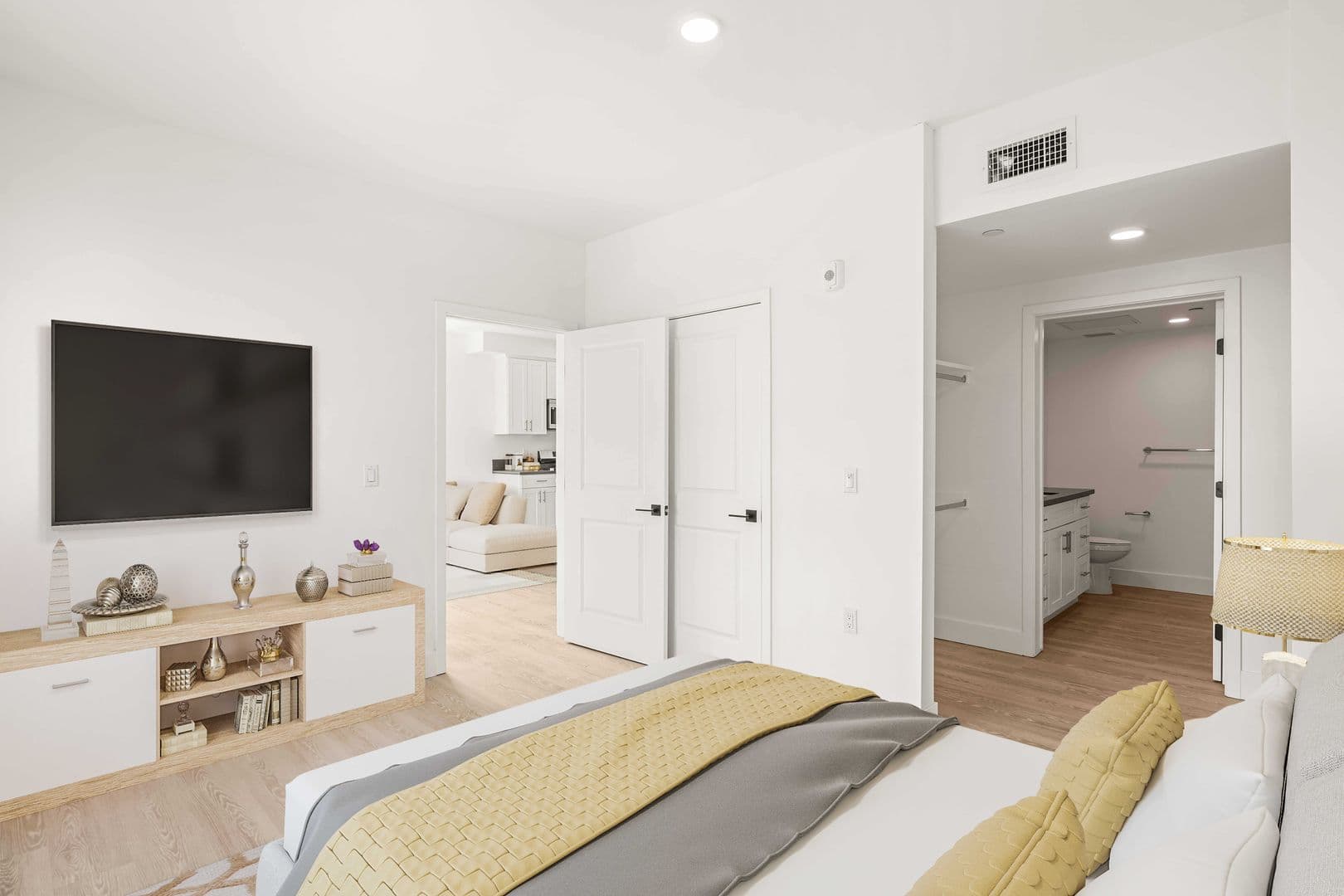 North Hollywood Apartment: 11714 Archwood Street