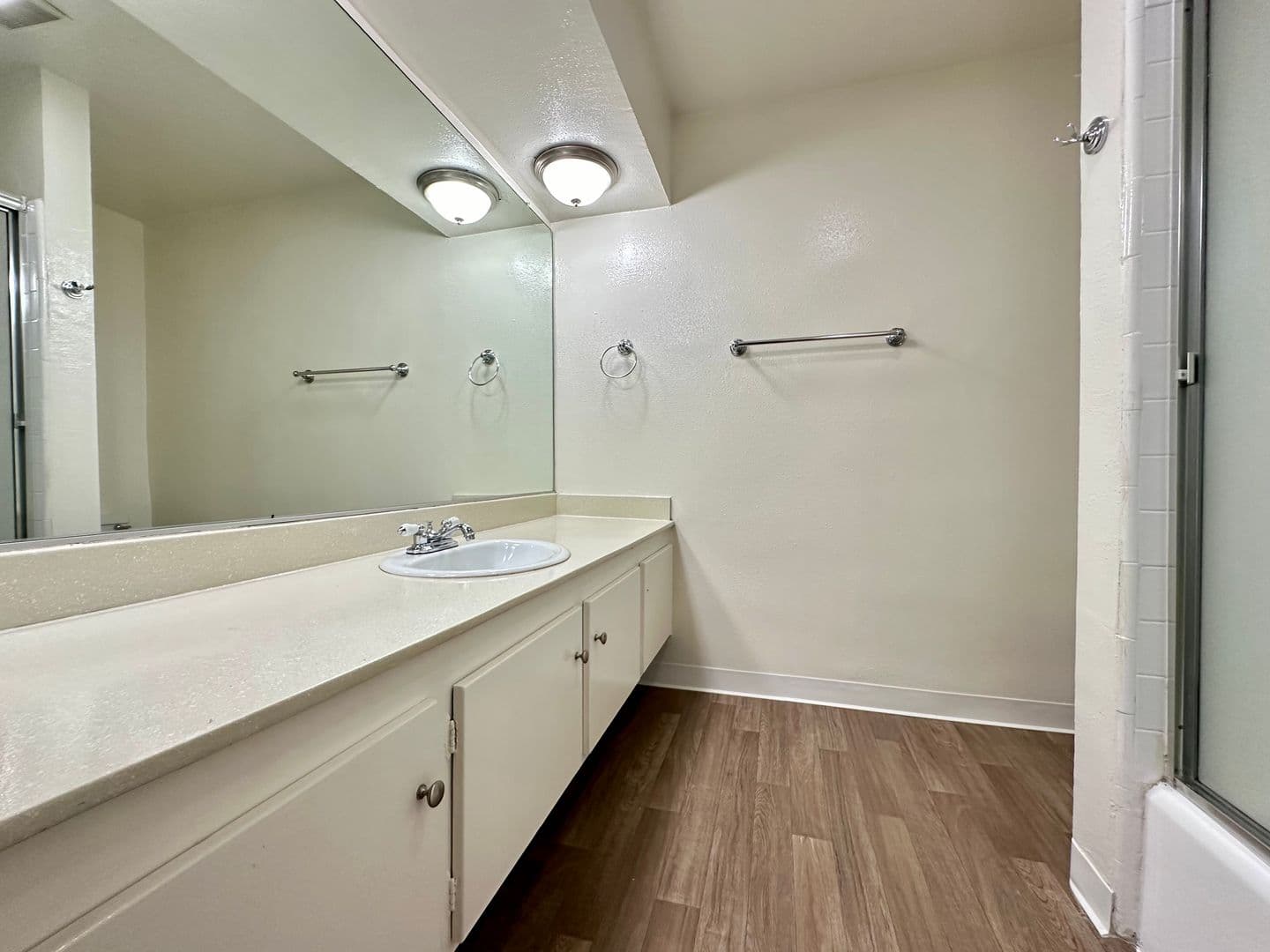 Sherman Oaks Apartment: 14400 Addison St.