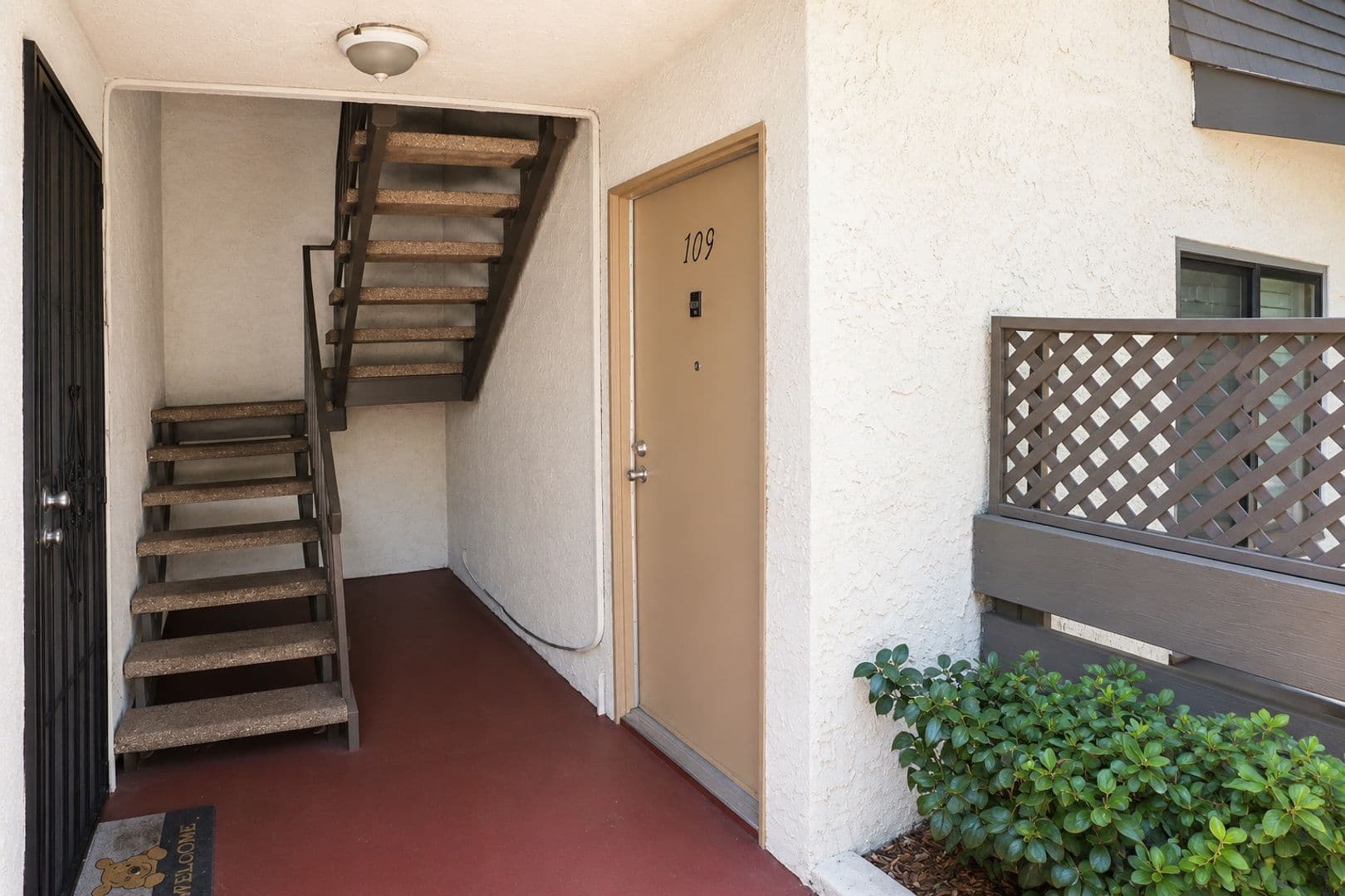 Mission Hills Apartment: 9939 Sepulveda Blvd
