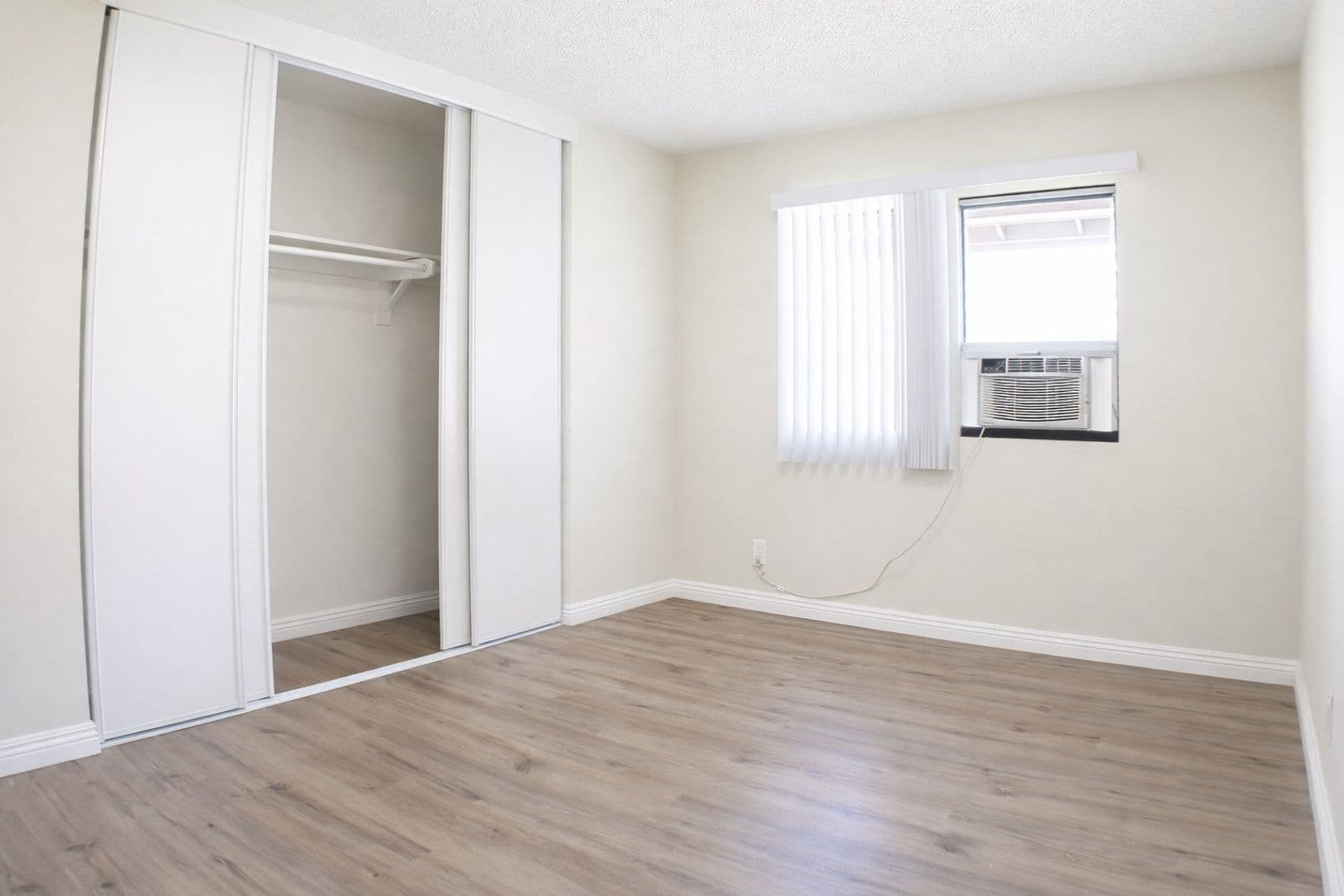 North Hollywood Apartment: 6859-6865 Fulton Ave.