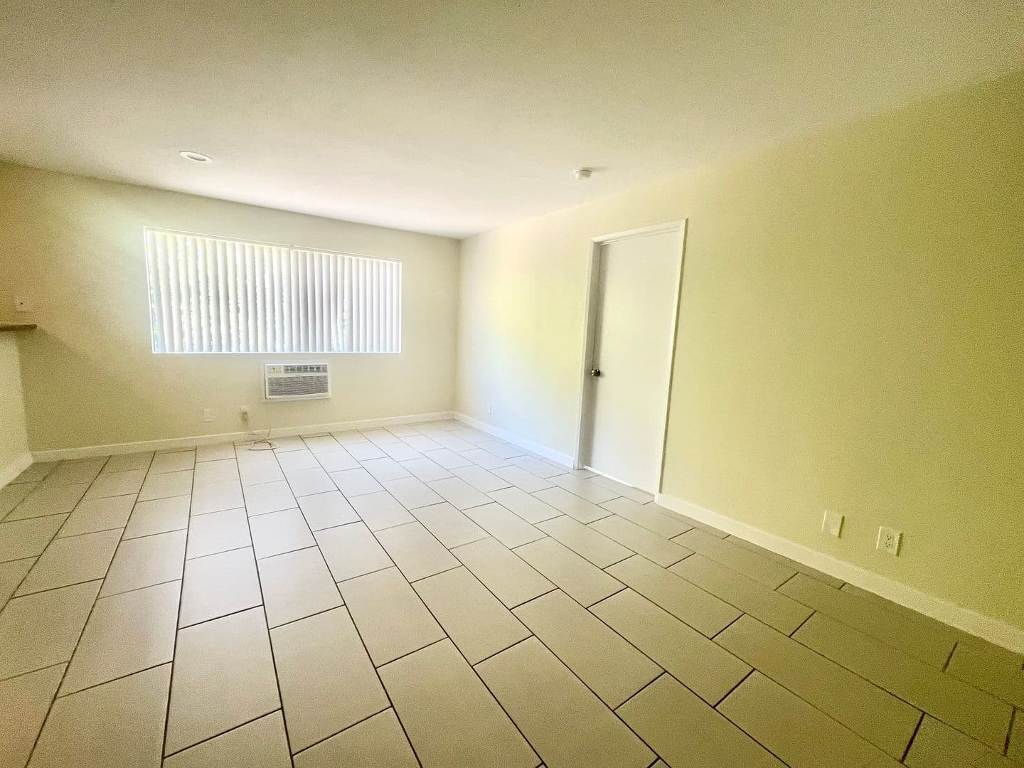 Pacoima Apartment: 10800 Glenoaks Blvd.