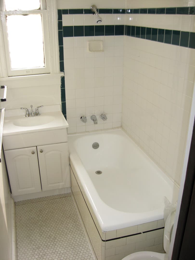 Los Angeles Apartment: 747 N. Wilcox Ave
