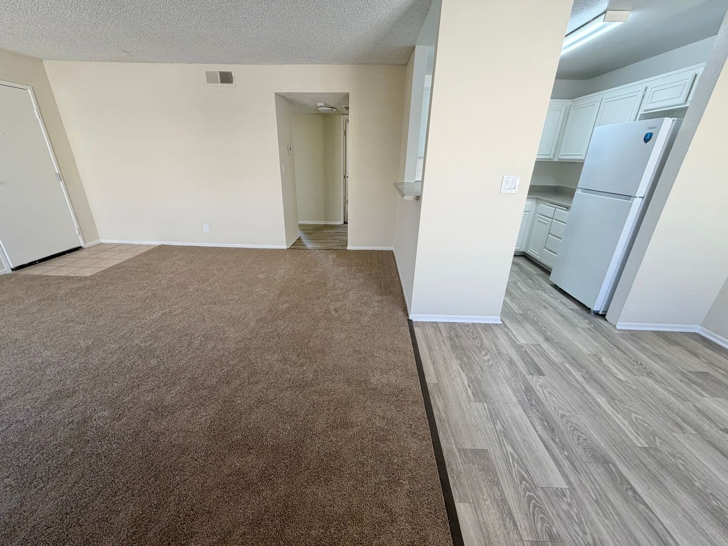 Canoga Park Apartment: 7020  Remmet Ave.