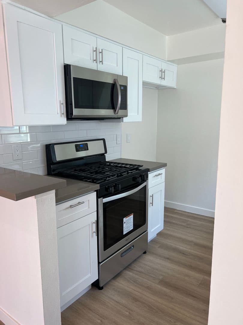 Glendale Apartment: 1636 N. Verdugo Rd.