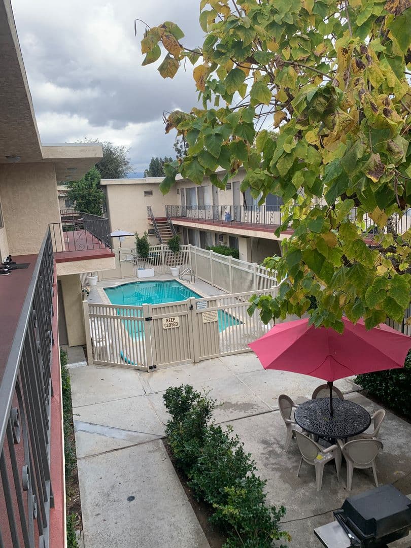 Canoga Park Apartment: 7909 Topanga Canyon Blvd