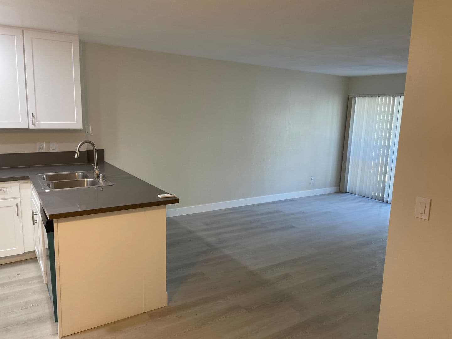 Panorama City Apartment: 14695 Parthenia St.