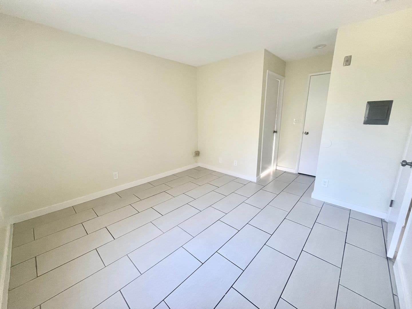 Pacoima Apartment: 10800 Glenoaks Blvd.