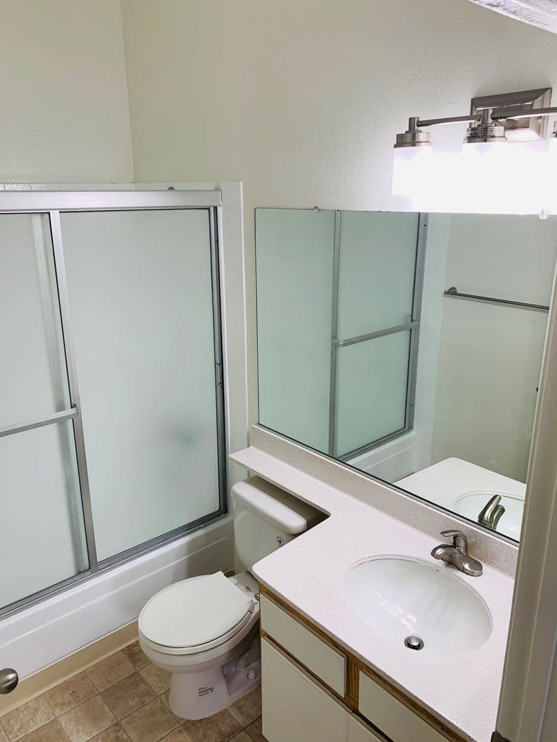 Northridge Apartment: 17710 Lassen Street