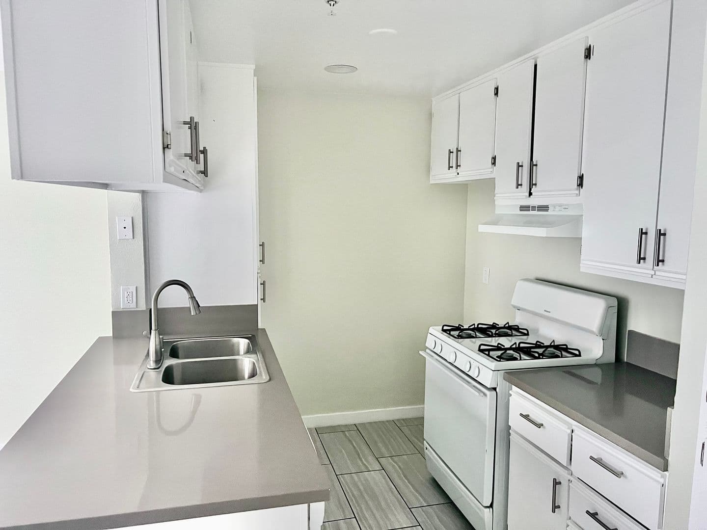 North Hollywood Apartment: 6241 Beck Ave.