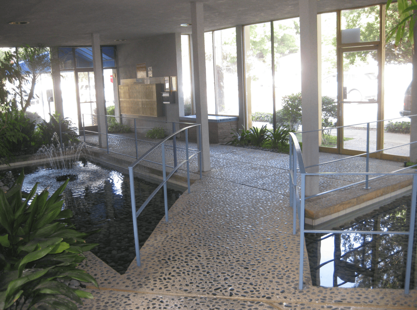 Northridge Apartment: 8830 Etiwanda Ave