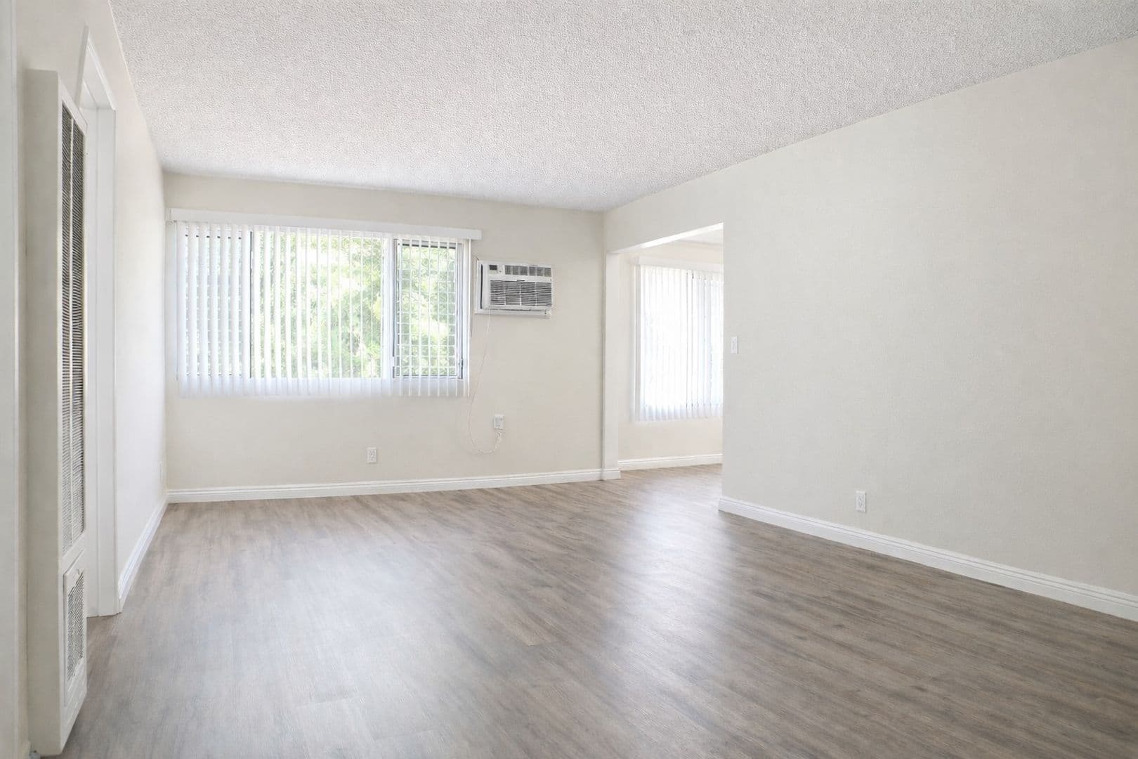North Hollywood Apartment: 6859-6865 Fulton Ave.