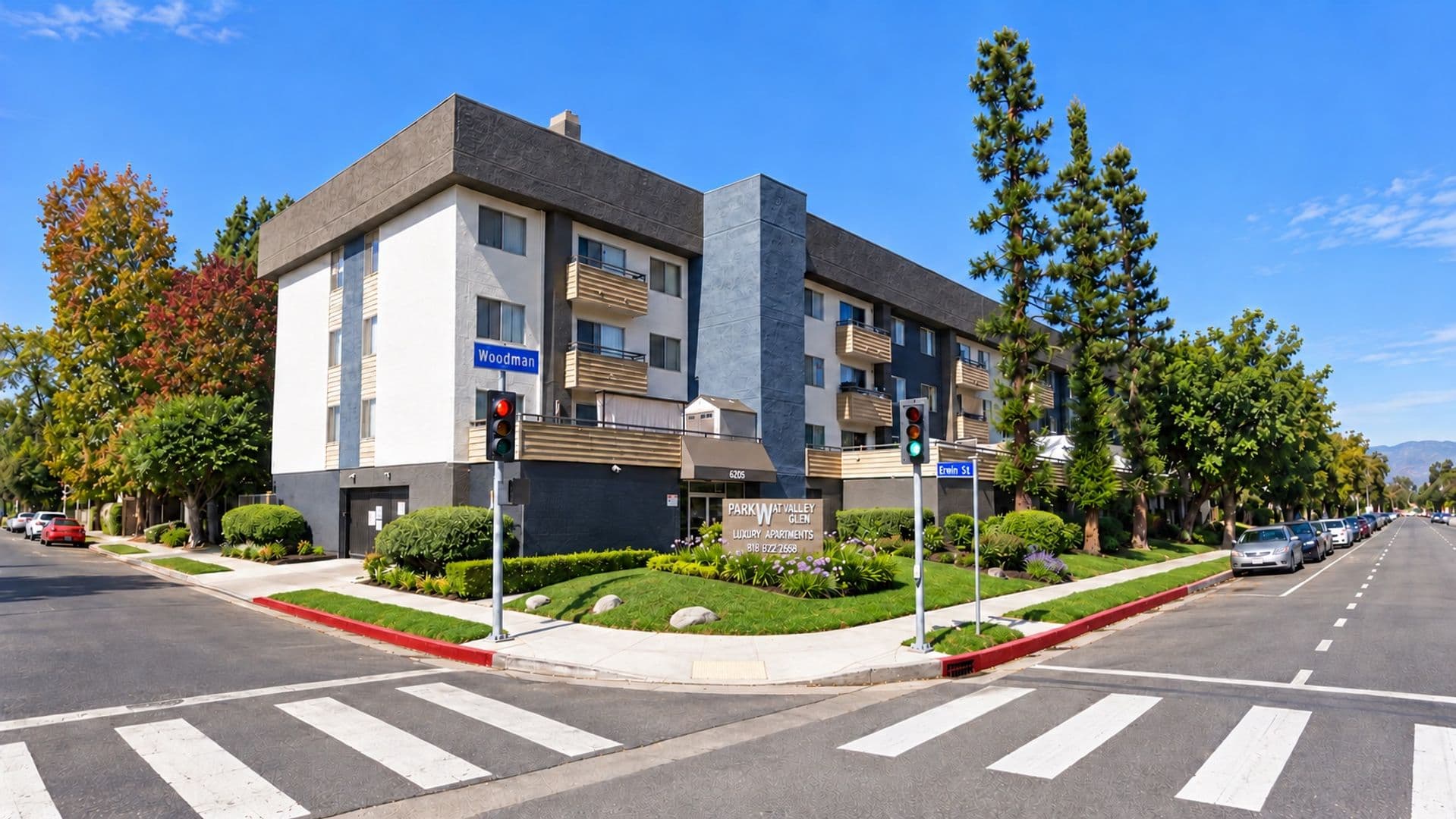 Van Nuys Apartment: 6205 Woodman Avenue