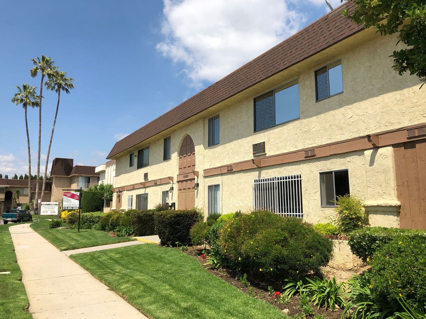 Canoga Park Apartment: 8360 Northgate Avenue