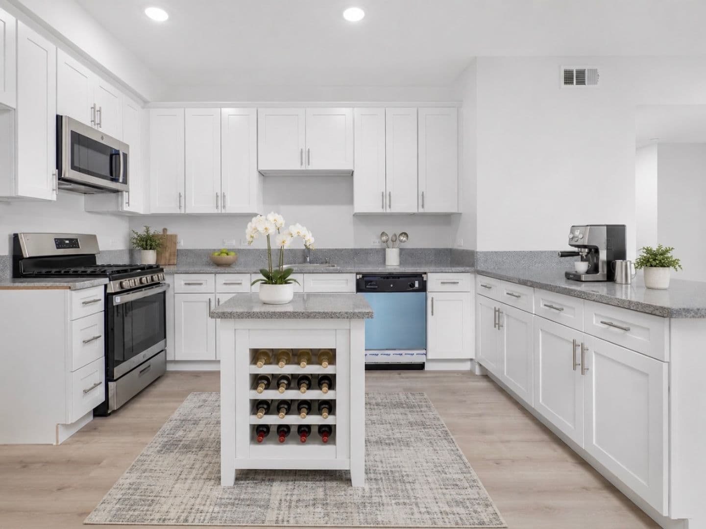 Van Nuys Apartment: 15755 Saticoy St.