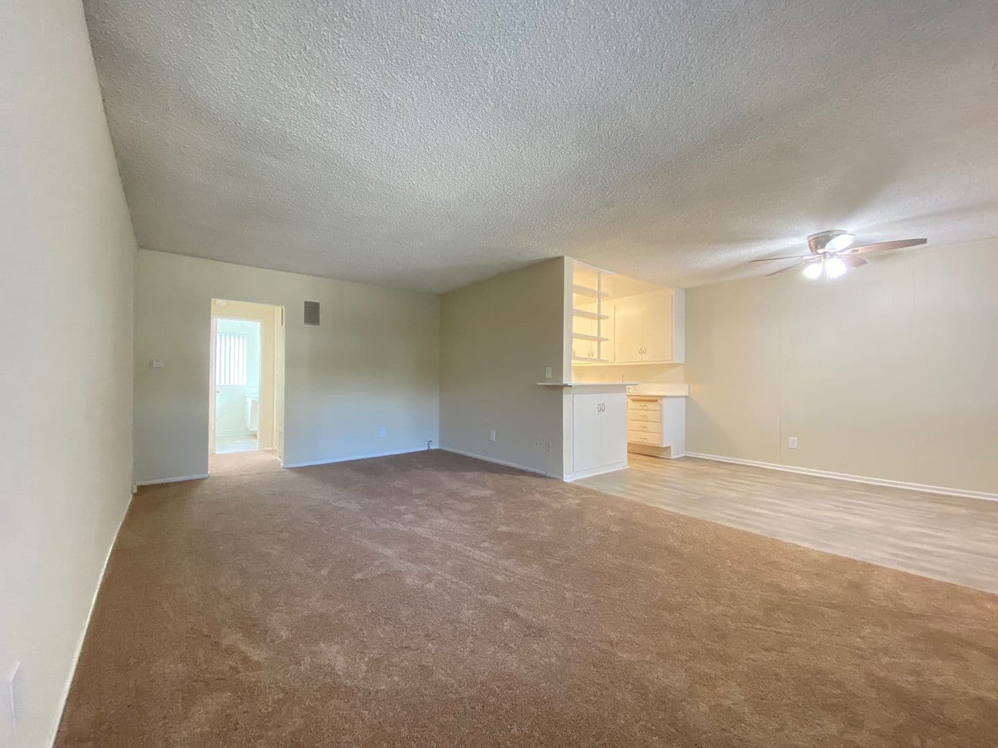 Northridge Apartment: 8830 Etiwanda Ave
