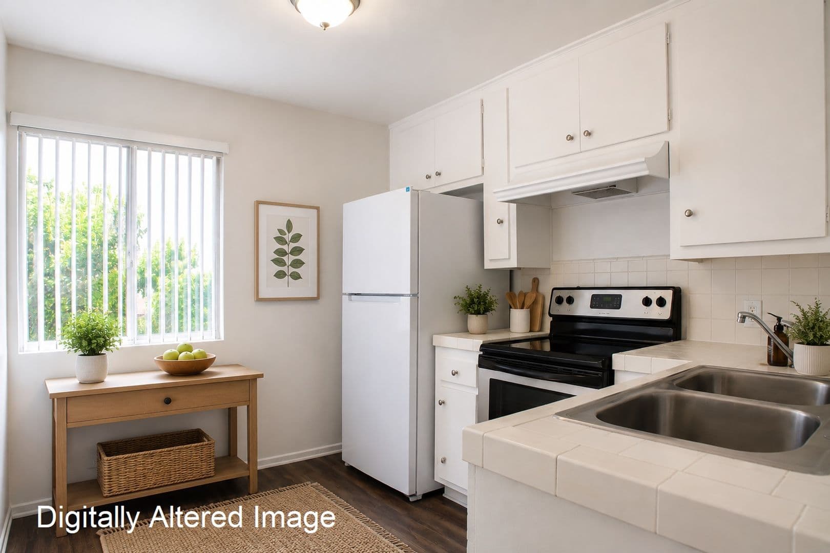 Van Nuys Apartment: 15120 Victory Blvd