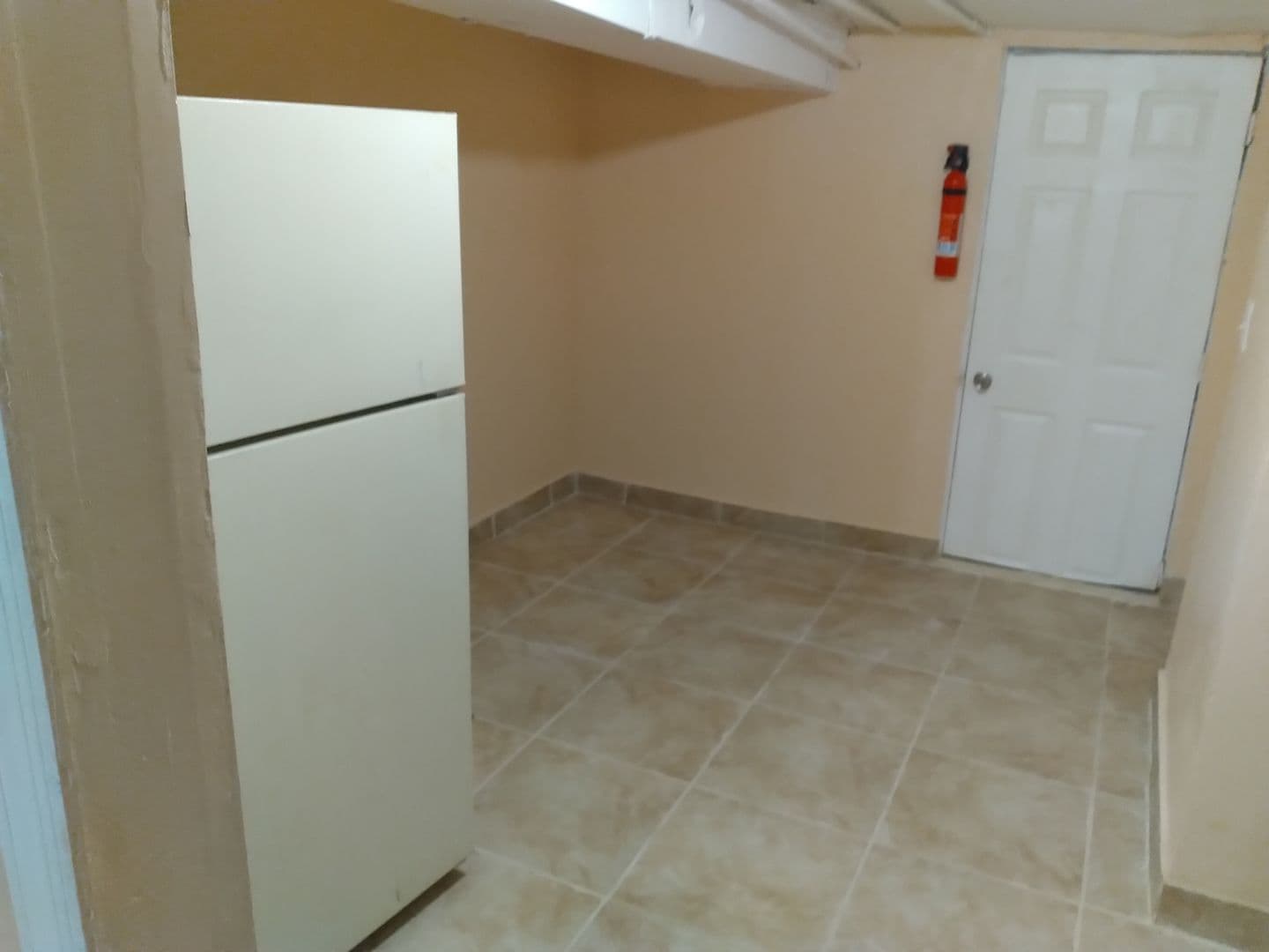 Newark Apartment: 48 MLK Blvd