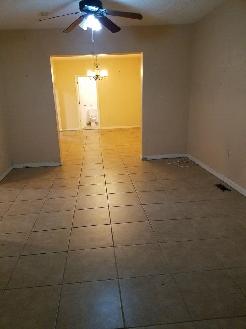 Newark House: 463 4th Ave