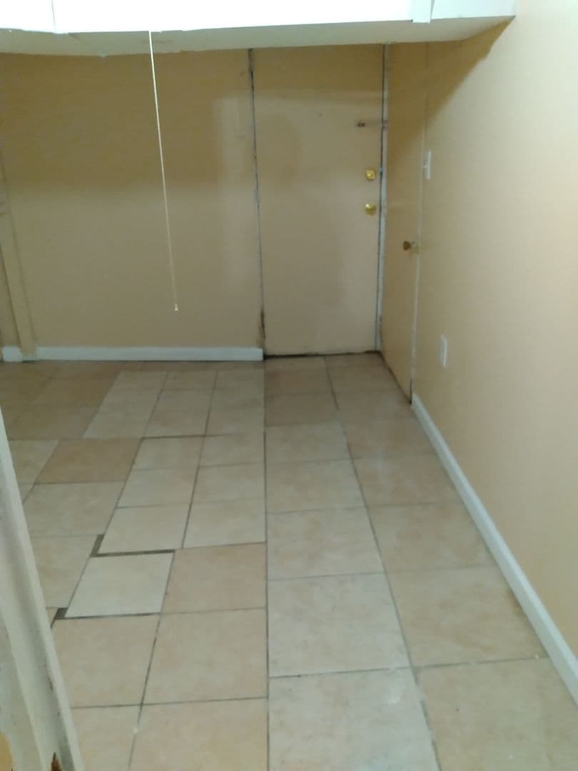 Newark Apartment: 48 MLK Blvd
