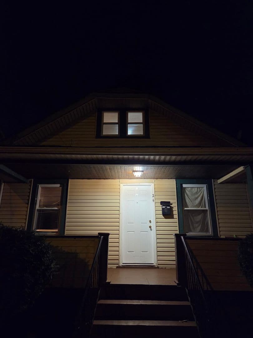 Newark House: 24 Valley St.