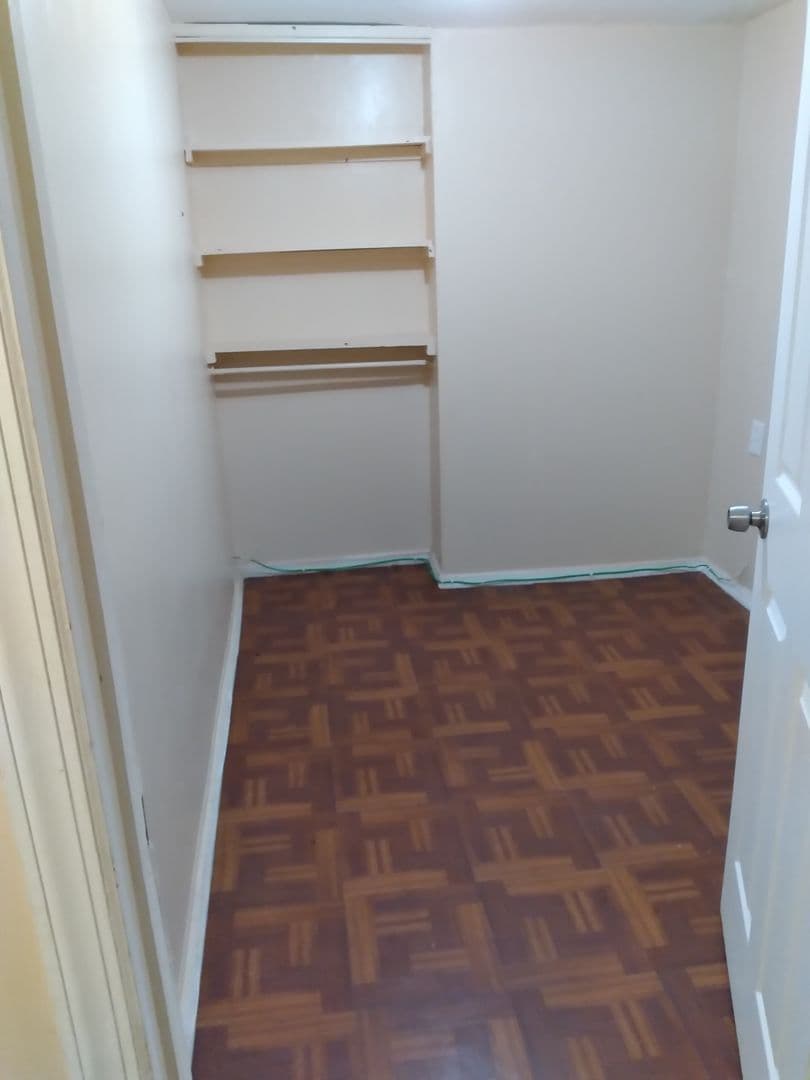 Newark Apartment: 48 MLK Blvd