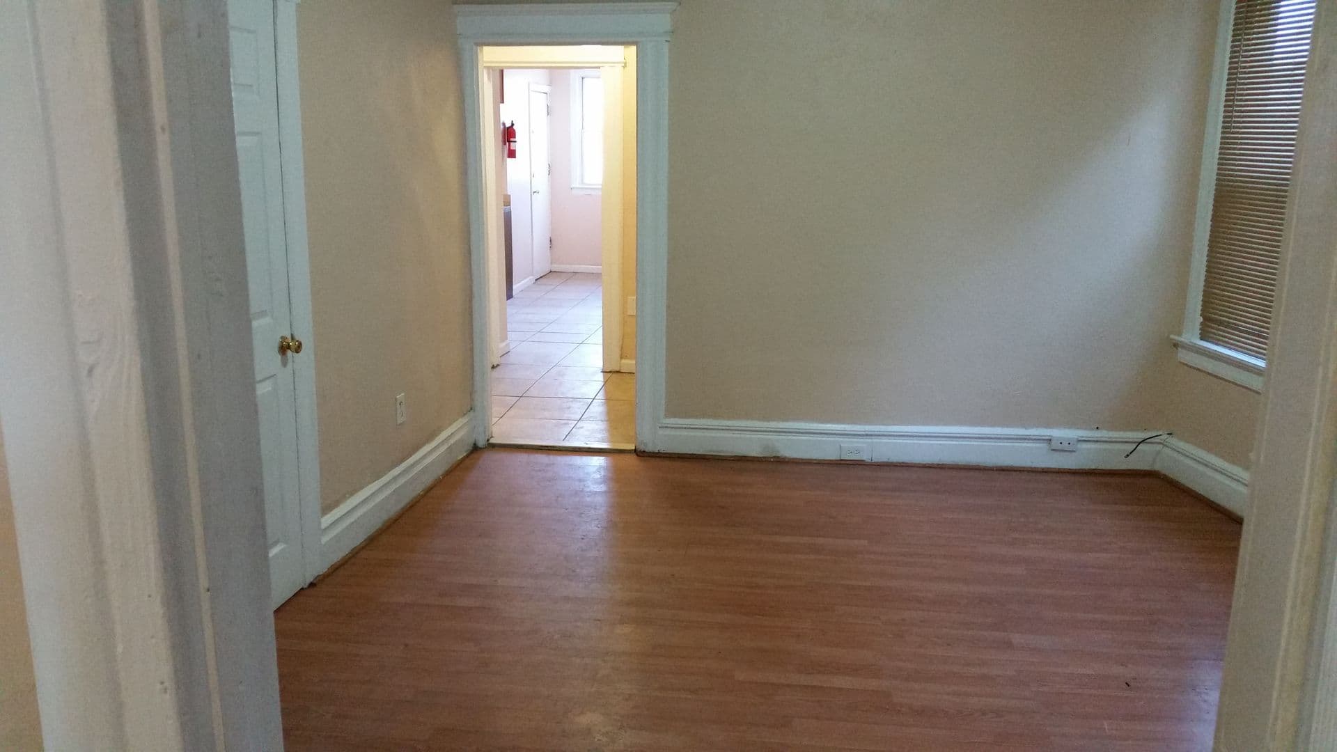 Newark Apartment: 243 N 11th St