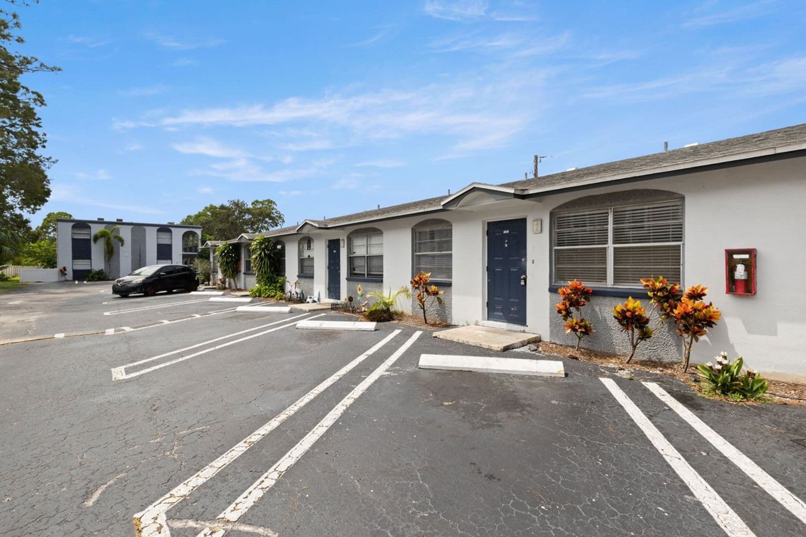 Pinellas Park Apartment: 4249 76th Ave N